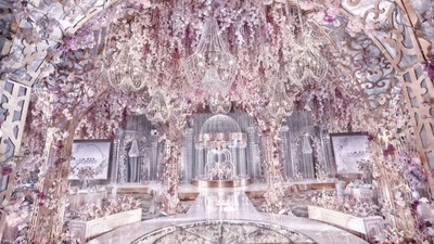 6万颗水晶打造的水晶花园，一场少女心十足的紫色婚礼