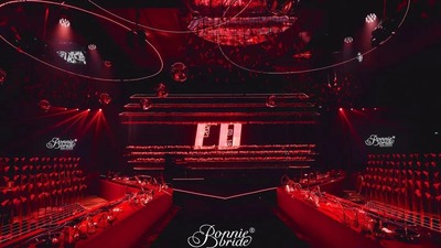 伯妮婚礼策划机构：简约而高级的艺术感，以秀场风重新定义婚礼设计