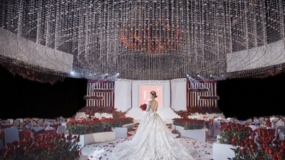 红白色系简约高级感婚礼