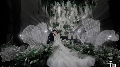 简约唯美又有着法式庄园浪漫感的白绿色系婚礼