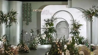 高级又温柔且极具呼吸感的白绿色系极简风婚礼