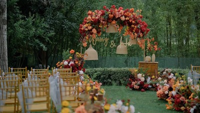 清新又充满着复古怀旧气息的户外婚礼