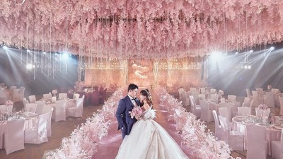 渲染出梦幻感的洛可可风粉色系城堡主题婚礼