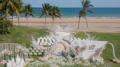 唯美的粉白色系户外婚礼