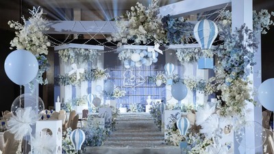 象征着爱与梦想的天蓝色+白色系热气球主题婚礼