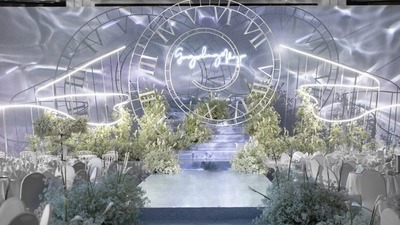 以斐波拉契曲线为设计灵感的紫色系极简风婚礼