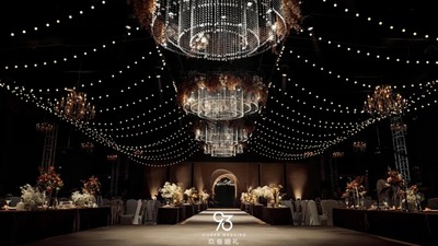 营造出多维空间变化感的焦糖色系韩式婚礼