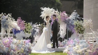 清冷调的撞色系户外婚礼